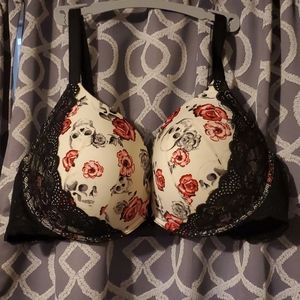 Torrid 44DD push up plunge bra